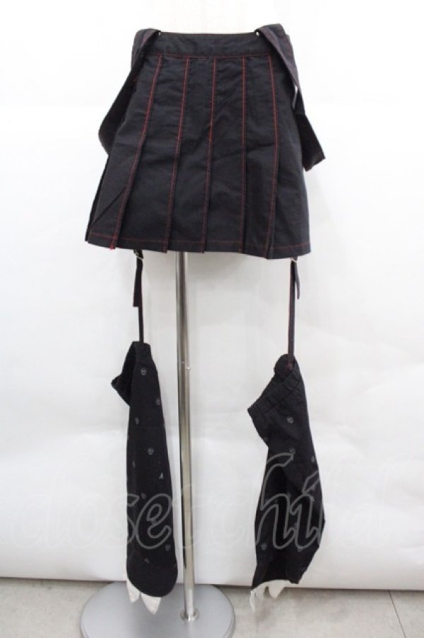 画像1: HANGRY&ANGRY / ブーツカバー付きスカート  黒Ｘ赤 I-25-12-06-114-HN-SK-SA-ZI (1)