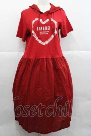 画像: PINK HOUSE / ハートプリントフードワンピース  レッド I-25-12-09-066-LO-OP-SA-ZI