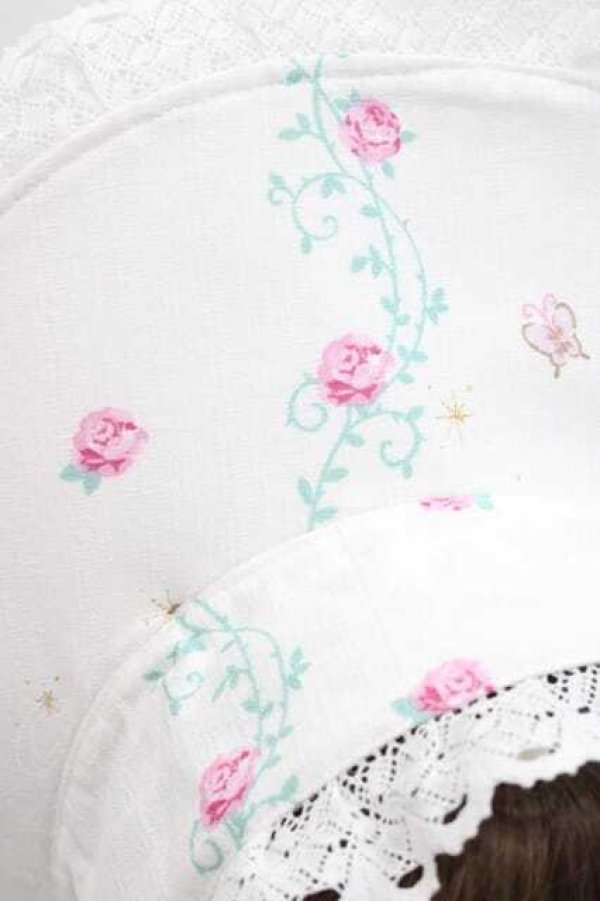 画像5: BABY,THE STARS SHINE BRIGHT / 眠れる森の美女〜Pop up Labyrinth〜柄ボンネット  オフ白 I-25-12-09-097-BA-AC-SA-ZI (5)