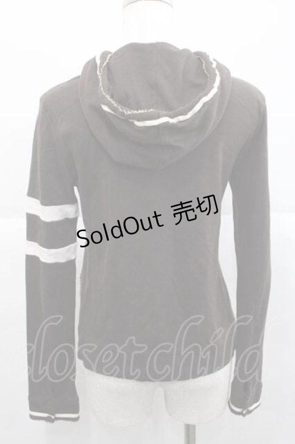 画像2: Angelic Pretty / Loyaltyエンブレムプリントパーカ  ブラウン I-25-12-09-020-AP-TO-SA-ZI (2)