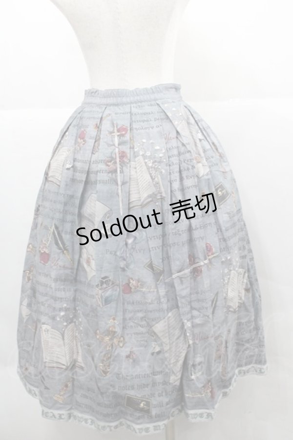 画像2: Chris house lolita(海外ロリータブランド) / レター柄スカート  グレー I-25-12-13-065-LO-OP-SA-ZI (2)