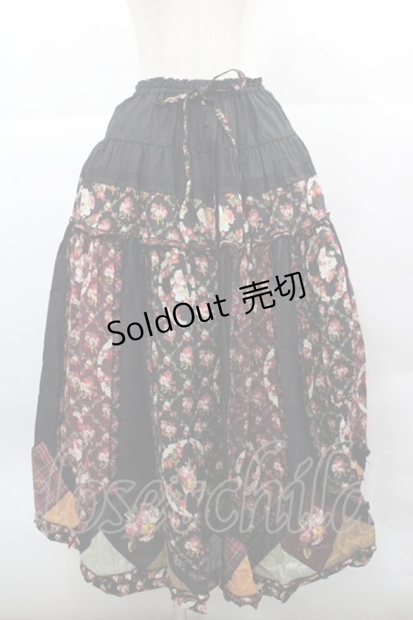 画像1: PINK HOUSE / エターナルローズパッチワークスカート  黒 I-25-12-13-068-LO-SK-SA-ZI (1)