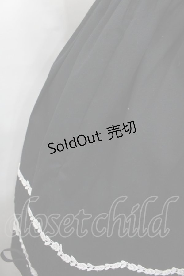 画像3: BABY,THE STARS SHINE BRIGHT / リボンスカラップジャンパースカート  黒Ｘ白 I-25-12-13-091-BA-OP-SA-ZI (3)