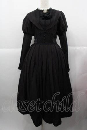 画像: Faeriesdaffodil(海外ロリータブランド) / パールビジューフリルブローチ付きストライプ長袖ワンピース S 黒Ｘブラウン I-25-12-13-100-LO-OP-SA-ZI