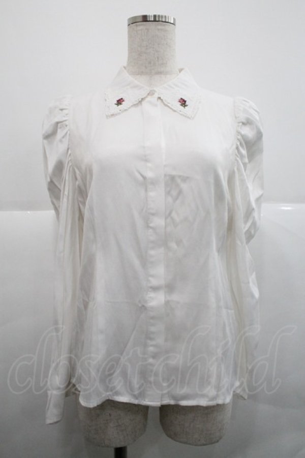 画像1: an another angelus / ローズカメオ刺繍衿ブラウス  オフホワイト I-25-12-18-011-CA-BL-SA-ZI (1)