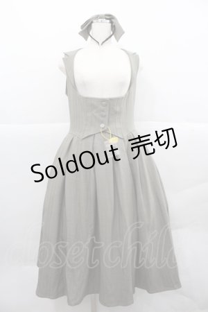 画像: Forest Wardrobe 森林衣樹(海外ロリータブランド) / ストライプ地ジャンパースカート&リボンカチューシャセット  グレー I-25-12-18-071-LO-OP-SA-ZI