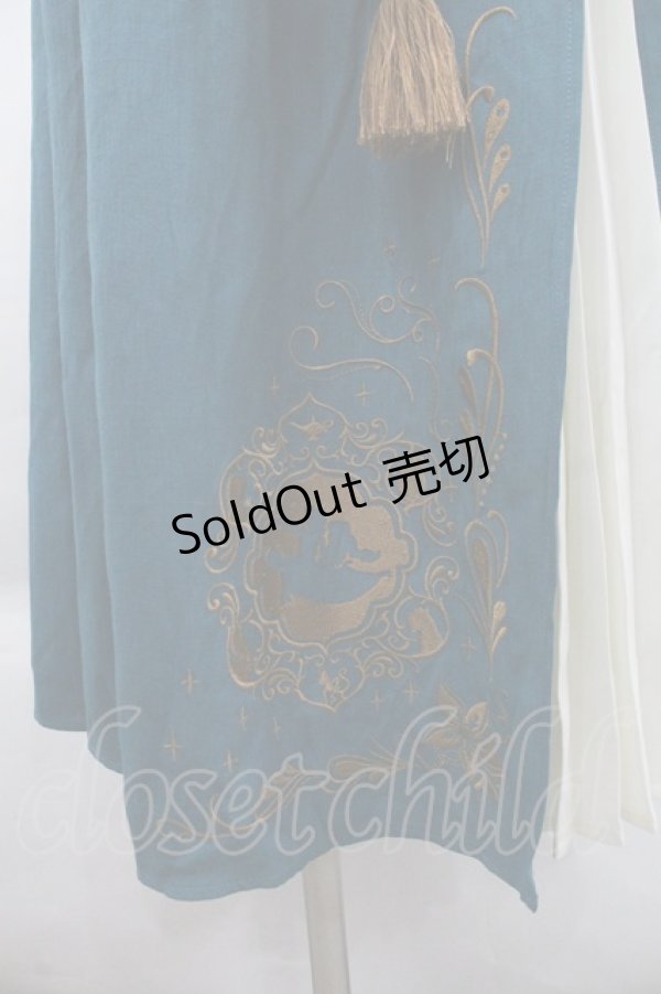 画像3: axes femme / アラジン刺繍ミディスカート M 青Ｘ白 I-25-12-22-091-AX-SK-SA-ZI (3)