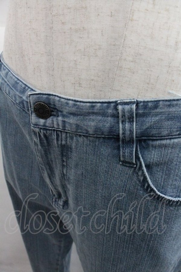 画像3: PINK HOUSE / 裾ニットフラワーデニムパンツ  青デニム I-25-12-22-102-LO-PA-SA-ZI (3)