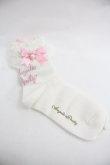 画像2: Angelic Pretty / プリンセスロゴクルー丈ソックス  白Ｘピンク I-25-12-24-052-AP-ZA-SA-ZI (2)
