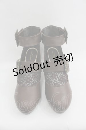 画像: axes femme POETIQUE / アンクルストラップパンプス L ブラウン I-25-12-24-064-AX-SH-TE-ZI