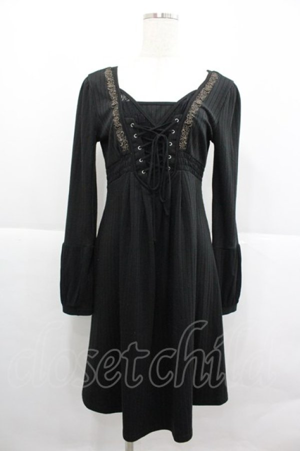 画像1: Ozz oneste / フロント編み上げサイド刺繍長袖ワンピース  黒 I-25-12-24-089-OO-OP-SA-ZI (1)