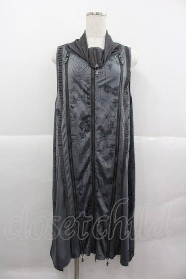 画像1: Ozz conte / 歯車プリントノースリーブワンピース  グレー I-25-12-24-102-OO-OP-SA-ZI (1)