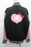 画像2: BABY,THE STARS SHINE BRIGHT / うさくみゃちゃんのSweet Loveスタジアムジャンパー  黒Ｘピンク I-25-12-27-070-BA-JA-SA-ZI (2)