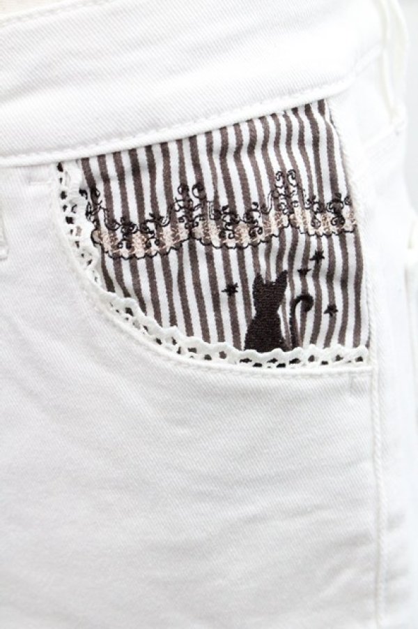 画像4: axes femme / 猫ストライプストレッチパンツ  白 I-25-12-27-119-AX-PA-SA-ZI (4)