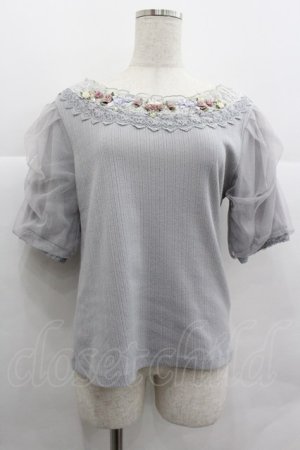 画像: axes femme / 巻きバラのふんわりチュール袖プルオーバー  サックス I-25-12-29-027-AX-TO-SA-ZI