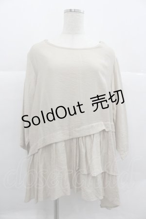 画像: axes femme / 裾フリルトップス  アイボリー I-25-12-29-040-AX-TO-SA-ZT566