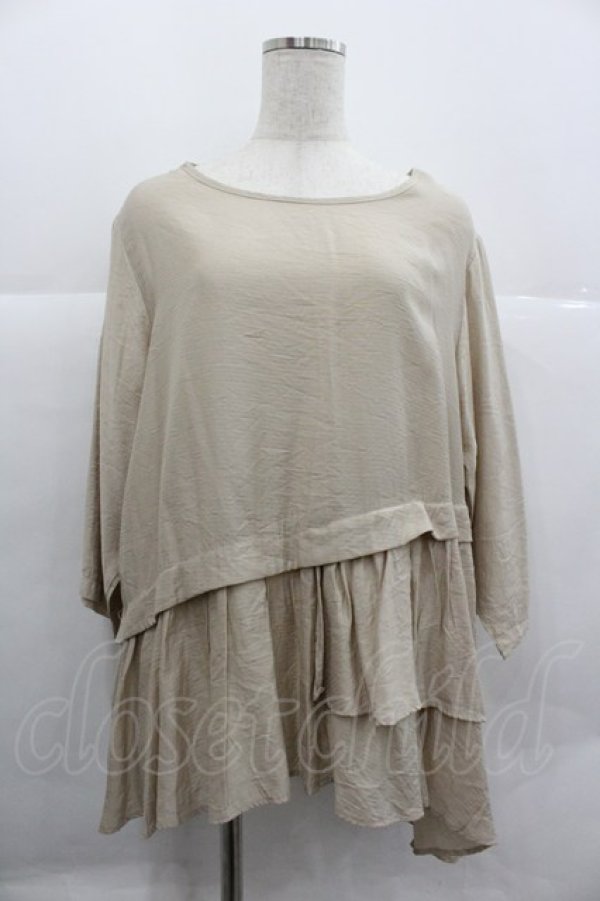 画像1: axes femme / 裾フリルトップス  アイボリー I-25-12-29-040-AX-TO-SA-ZI (1)