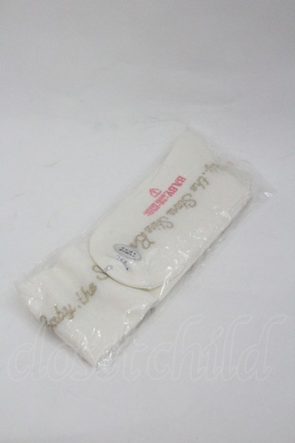 画像2: BABY,THE STARS SHINE BRIGHT / キラキラBABYロゴオーバーニーソックス  白Ｘゴールド I-26-01-04-115-BA-ZA-SA-ZI (2)