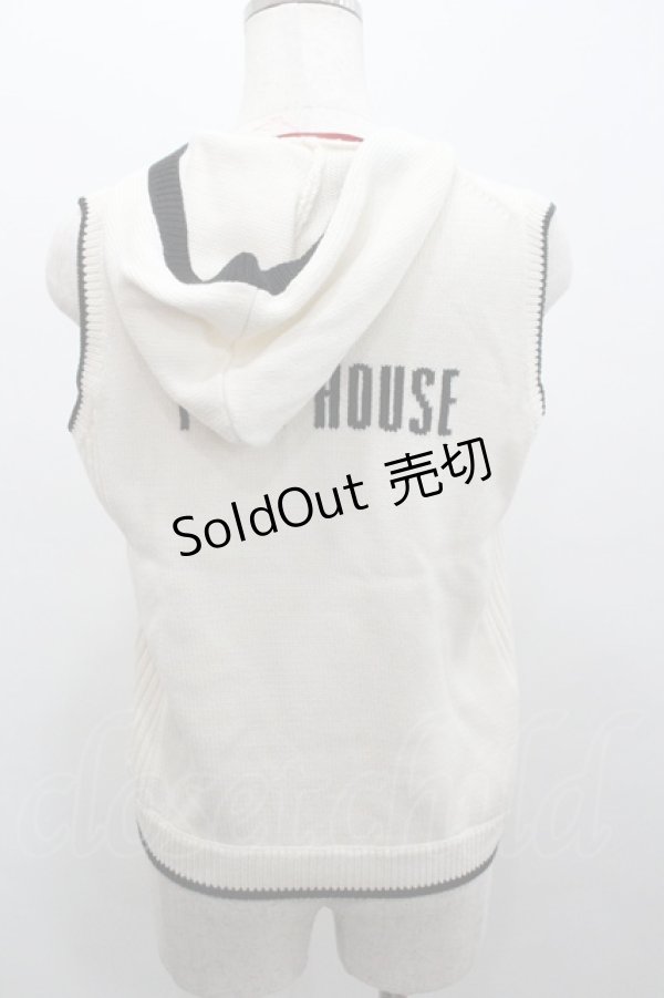 画像3: PINK HOUSE / 胸元ワッペンフードニットベスト  アイボリーＸ黒 I-26-01-04-014-LO-TO-SA-ZI (3)