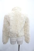 画像2: PINK HOUSE / くるくるフェイクファーハイネックジャケット  アイボリー I-26-01-04-030-LO-JA-SA-ZI (2)