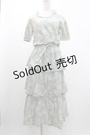 画像: WONDERFUL WORLD / 秋桜プリント半袖ワンピース  サックスＸ白 I-26-01-04-037-LO-OP-SA-ZI