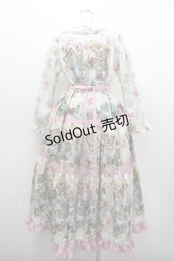 画像2: ANGELIQUE ROSA / 不思議の国のアリス柄ワンピース  白Ｘピンク I-26-01-06-048-LO-OP-SA-ZI (2)