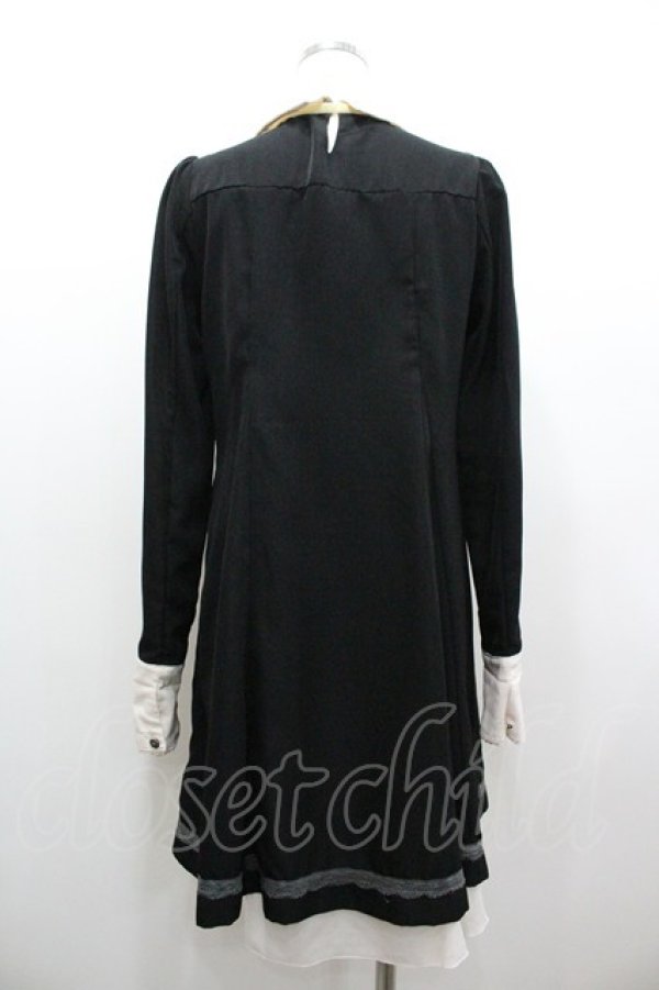 画像2: axes femme / 胸元刺繍バイカラーワンピース  黒Ｘアイボリー I-26-01-06-068-AX-OP-SA-ZI (2)