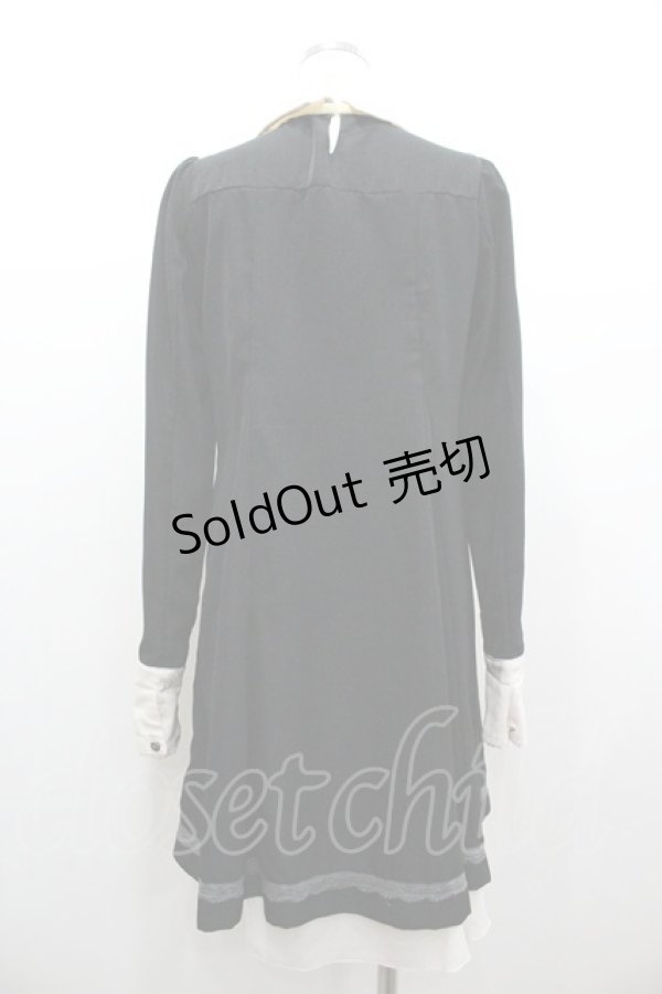 画像2: axes femme / 胸元刺繍バイカラーワンピース  黒Ｘアイボリー I-26-01-06-068-AX-OP-SA-ZI (2)