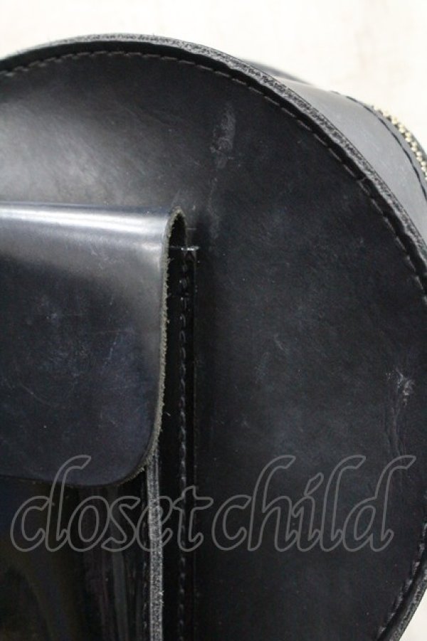 画像8: Dr.Martens （Getta Grip） / HEART LEATHER BACKPACK  黒 I-26-01-06-102-PU-BG-TE-ZI (8)