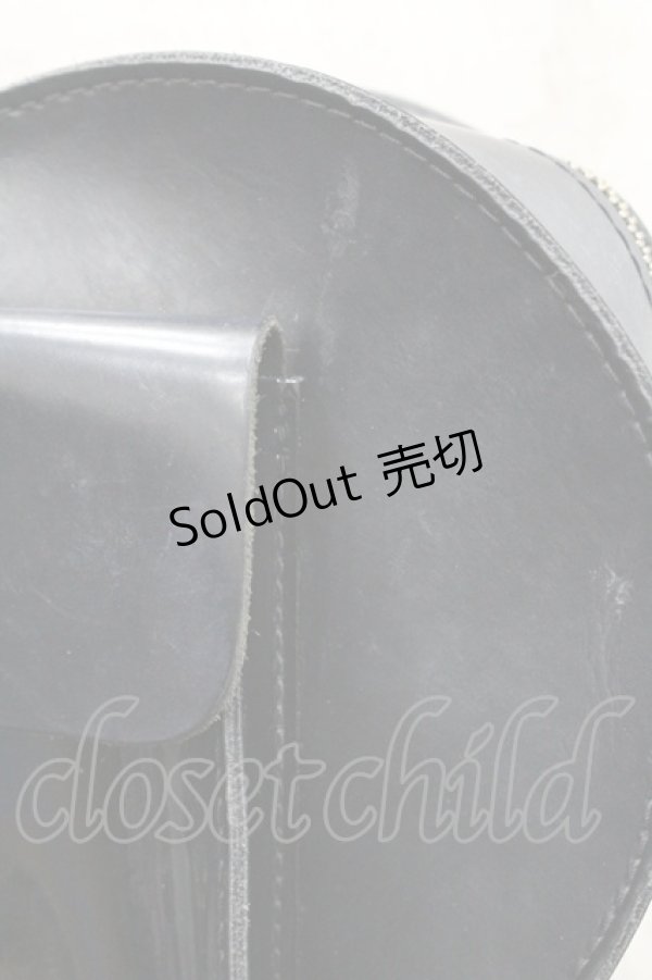 画像8: Dr.Martens （Getta Grip） / HEART LEATHER BACKPACK  黒 I-26-01-06-102-PU-BG-TE-ZI (8)