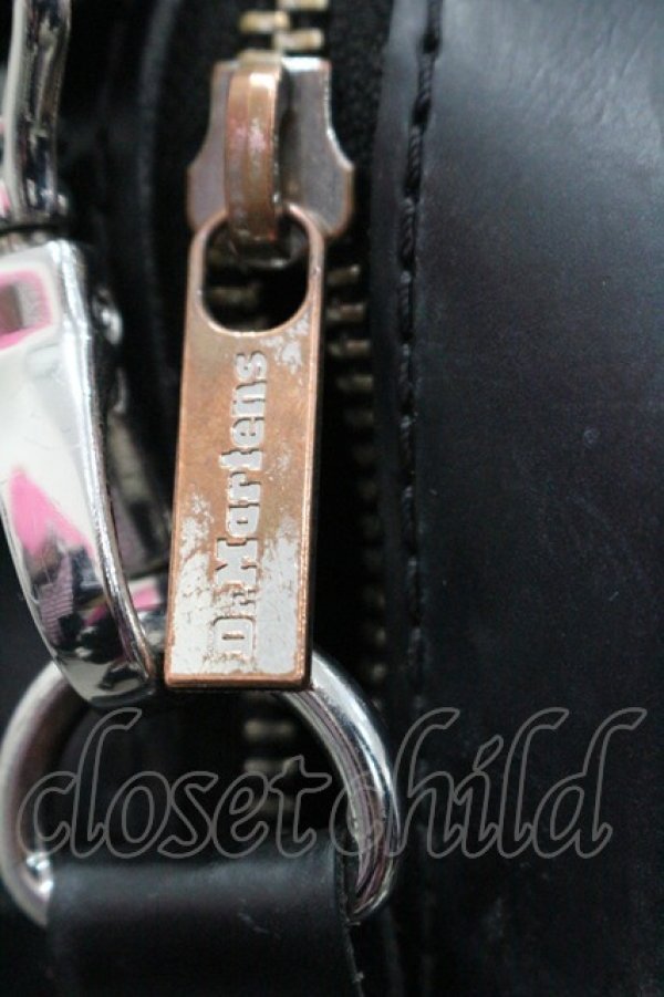 画像9: Dr.Martens （Getta Grip） / HEART LEATHER BACKPACK  黒 I-26-01-06-102-PU-BG-TE-ZI (9)