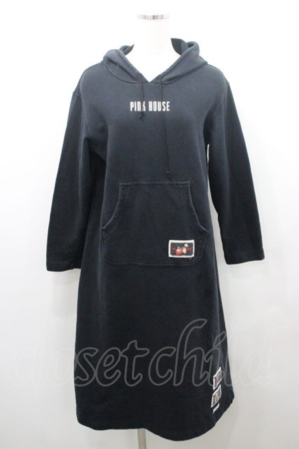 画像1: PINK HOUSE / ロゴ＆ネームワッペン使いフードワンピース  ネイビー I-26-01-08-055-LO-OP-SA-ZI (1)