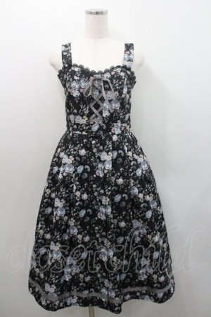 画像: axes femme / ロマンティックローズ柄ジャンパースカート  黒 I-26-01-08-079-AX-OP-SA-ZI