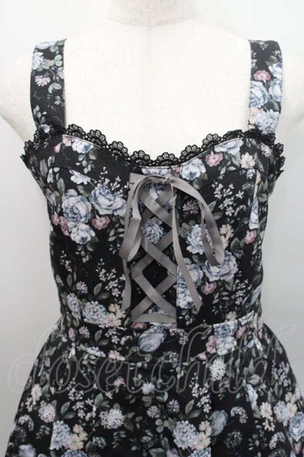 画像3: axes femme / ロマンティックローズ柄ジャンパースカート  黒 I-26-01-08-079-AX-OP-SA-ZI (3)