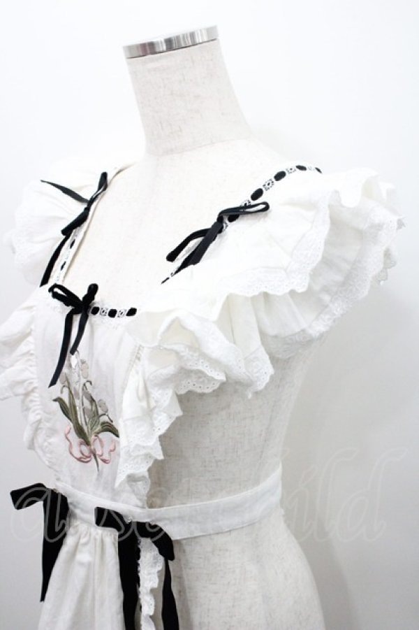画像4: Hoshibako Works / ベルスーズすずらん刺繍エプロン  白Ｘ黒 I-26-01-08-001-LO-OP-SA-ZI (4)