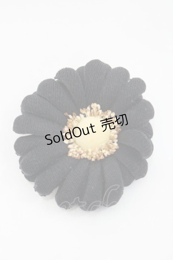 画像1: PINK HOUSE / ミニ雛菊コサージュ  黒 I-26-01-08-118-LO-AC-SA-ZI (1)