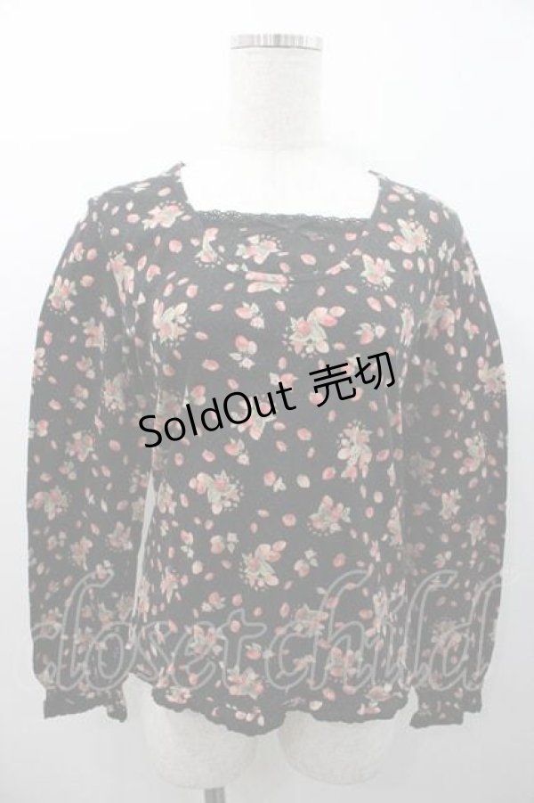 画像1: PINK HOUSE / 苺総柄カットソー  黒Ｘ赤 I-26-01-10-069-LO-TO-SA-ZI (1)