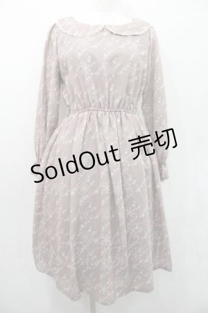 画像: Fi.n.t / スノー千鳥柄ワンピース  ピンクベージュ I-26-01-10-081-CA-OP-SA-ZI