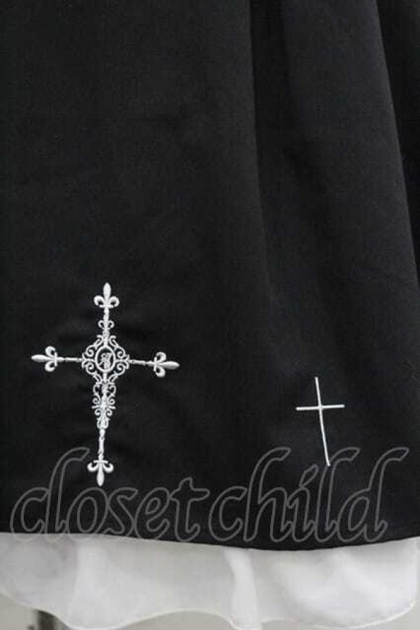 画像4: Amavel / Rosary Vampire召使いワンピース  黒Ｘ白 I-26-01-10-090-CA-OP-SA-ZI (4)