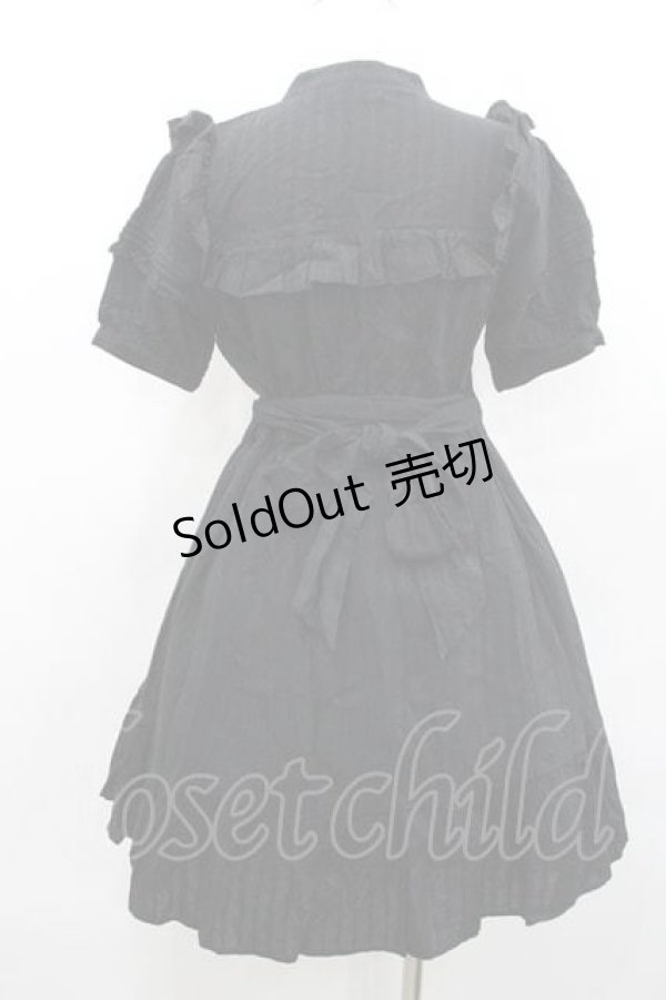 画像2: axes femme POETIQUE / フロントピンタック&フリル半袖ワンピース  黒 I-26-01-13-072-AX-OP-SA-ZI (2)