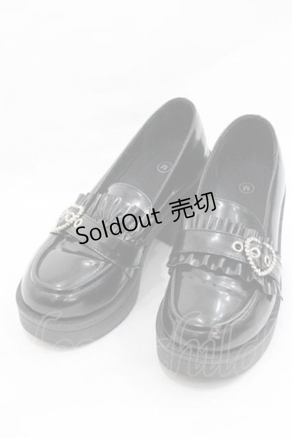 画像1: LOLITAその他(お買取対象外) / ハート付きローファー M 黒 I-26-01-13-124-LO-SH-SA-ZI (1)