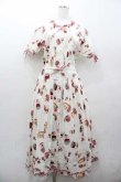 画像1: WONDERFUL WORLD / ジャム瓶総柄半袖ワンピース  白Ｘ赤 I-26-01-15-063-LO-OP-SA-ZI (1)