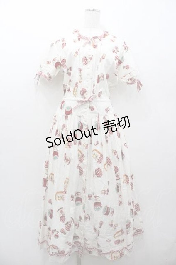 画像1: WONDERFUL WORLD / ジャム瓶総柄半袖ワンピース  白Ｘ赤 I-26-01-15-063-LO-OP-SA-ZI (1)