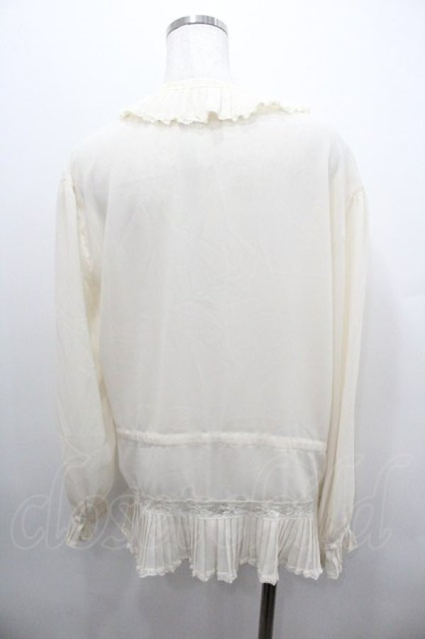 画像2: INGEBORG / プリーツフリルオーバーブラウス  キナリ I-26-01-18-006-LO-BL-SA-ZI (2)