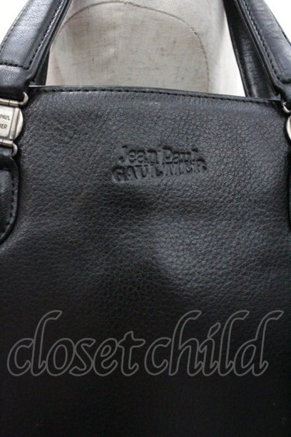 画像2: Jean Paul GAULTIER / ロゴ型押しレザーバッグ  黒 I-26-01-18-107-GO-BG-SA-ZI (2)