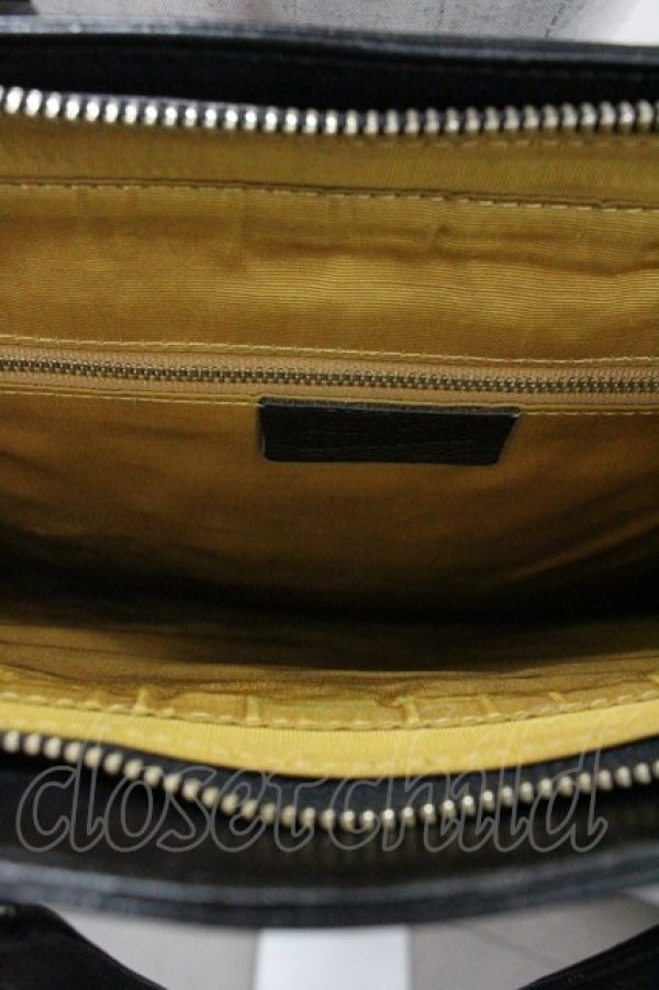 画像4: Jean Paul GAULTIER / ロゴ型押しレザーバッグ  黒 I-26-01-18-107-GO-BG-SA-ZI (4)