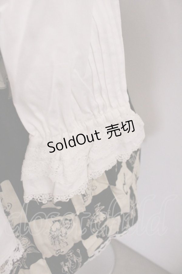 画像2: BABY,THE STARS SHINE BRIGHT / チェス柄アリスのカフェワンピース  黒Ｘ白 I-26-01-20-043-BA-OP-SA-ZI (2)