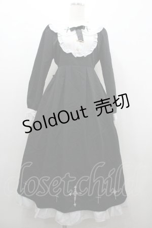 画像: Amavel / Rosary Vampire召使いワンピース  黒Ｘ白 I-26-01-20-058-CA-OP-SA-ZI