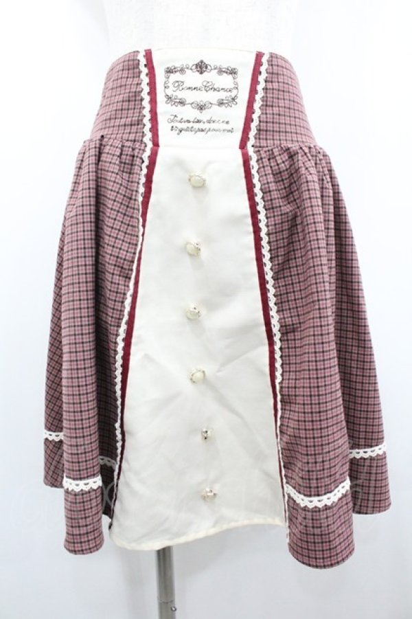 画像1: axes femme / ウエスト刺繍入チェック柄スカート  ボルドーＸ赤 I-26-01-20-085-AX-SK-SA-ZI (1)