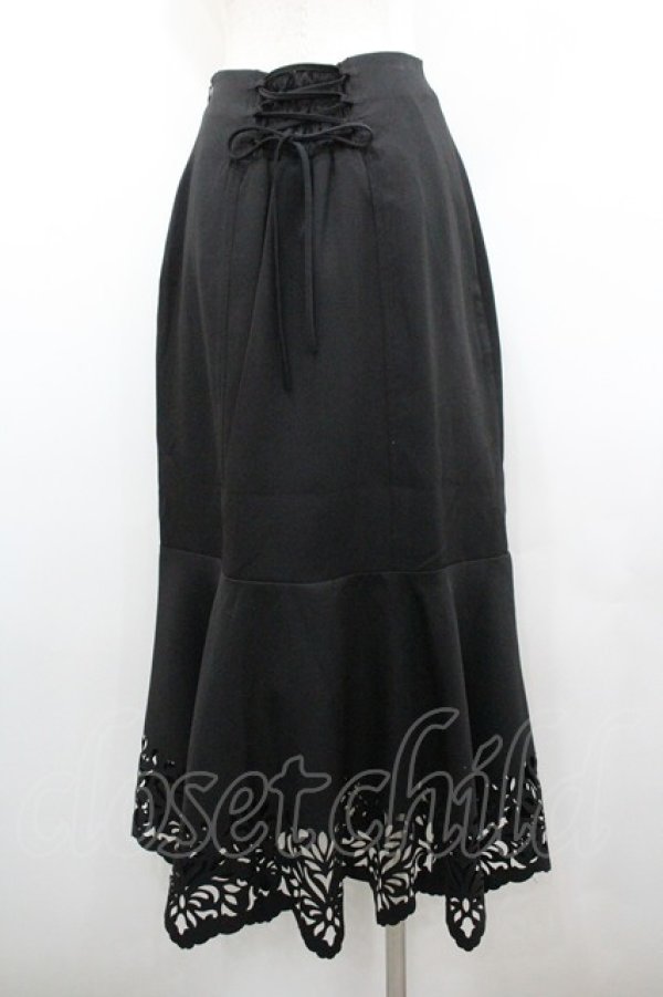 画像2: An MILLE / 裾切り抜きレーススカート  黒 I-26-01-20-086-EL-SK-SA-ZI (2)